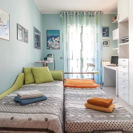 Moderno Appartamento Zona Centrale ラティーナ エクステリア 写真